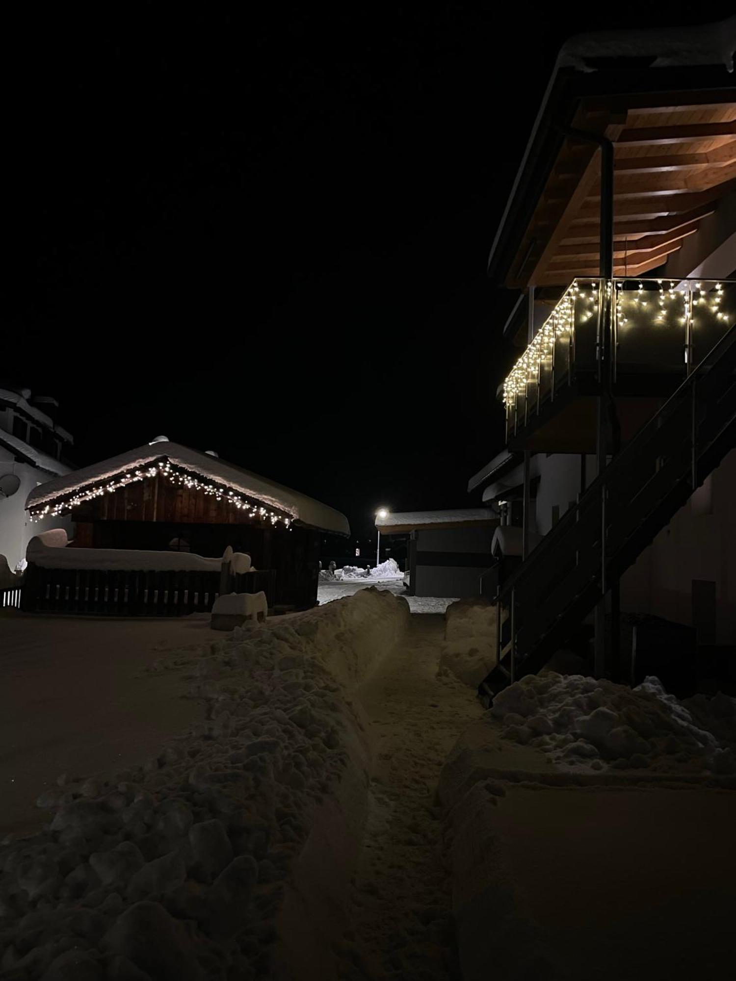 Apart Luibisblick Sankt Leonhard im Pitztal Esterno foto